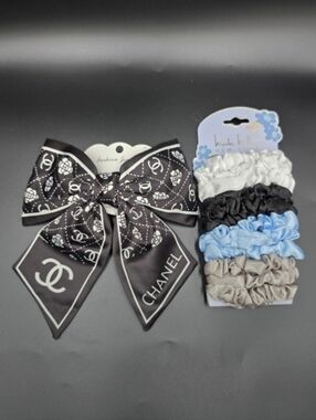Fashion CHANEL Logo Hair Bow&  Assorted Scrunchie Set 🩵🖤